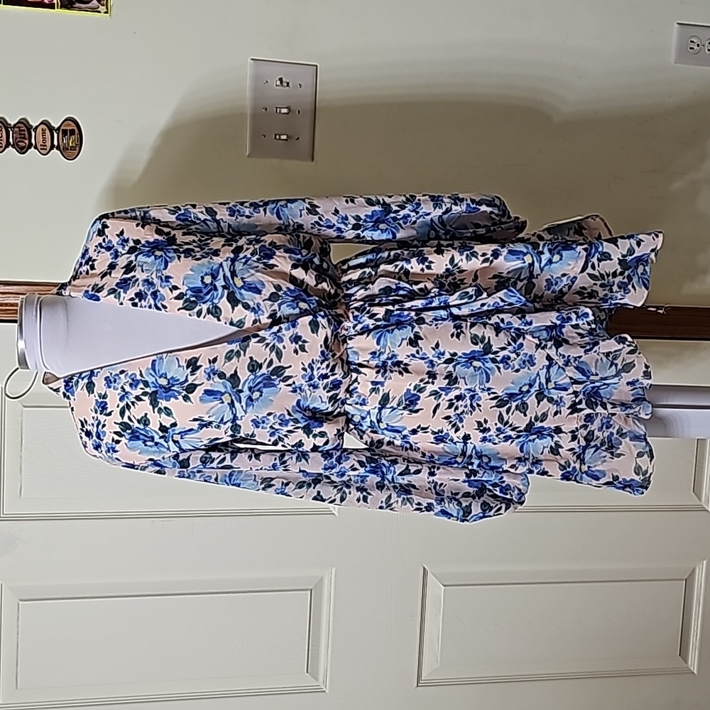 Alexia Admor dress